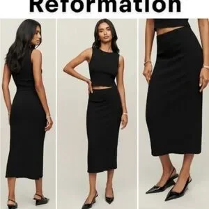 Reformation 2 piece set. Size small.